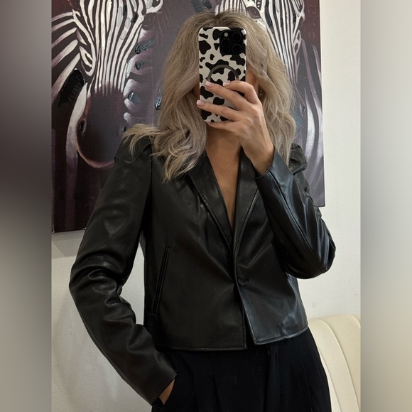 Cami NYC
Aliette Vegan Leather
Jacket - Black - Picture 4 of 4